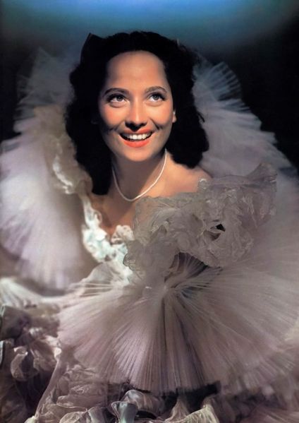 MERLE OBERON.-05