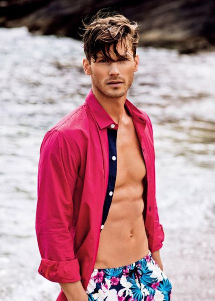 Samuel-Trepanier-Hom-Simwear-2013-Burbujas-De-Deseo-08-566x.jpg