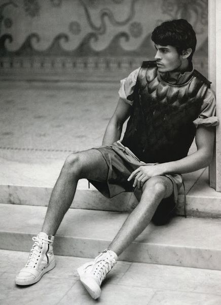 baptiste-giabiconi-karl-lagerfeld-homotography-6.jpg