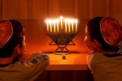 Hannouka : « Que les lumières éclairent enfin l’obscurité »