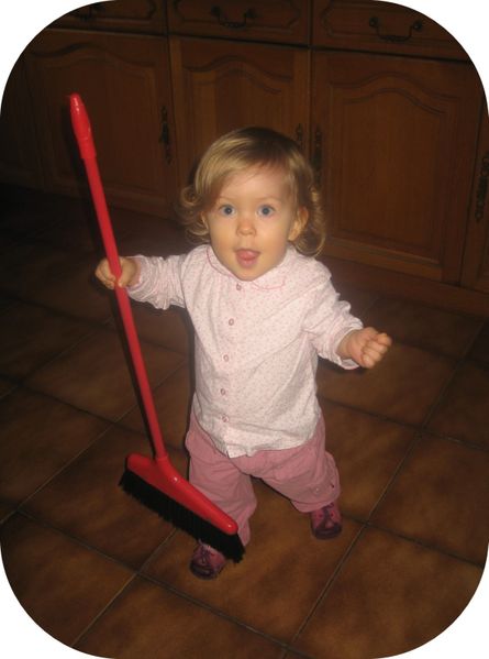 Faustine et son petit balai CA