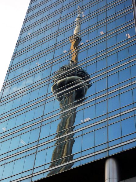 Toronto CN Tower reflet