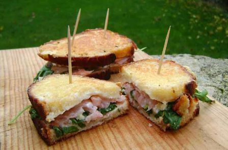 Mini-Croques-Brioches-au-Saumon-2.JPG
