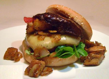 Hamburger-aux-Cepes.JPG
