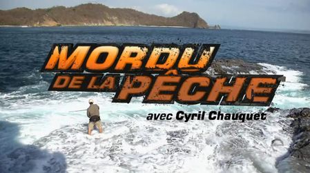 Le gilet de sauvetage pour la pêche par les mains de vidéo