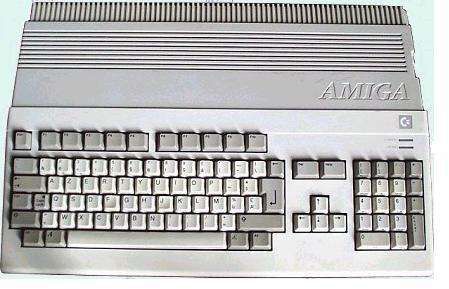 http://img.over-blog.com/449x289/0/01/53/72/amiga500.jpg