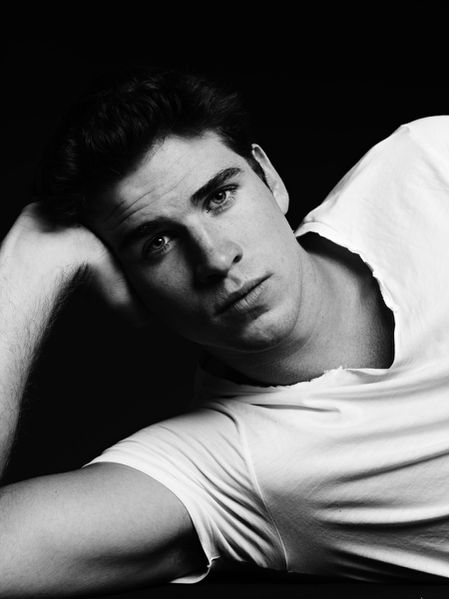 Liam-Hemsworth-Slimane-VMAN-Homotography-5.jpg