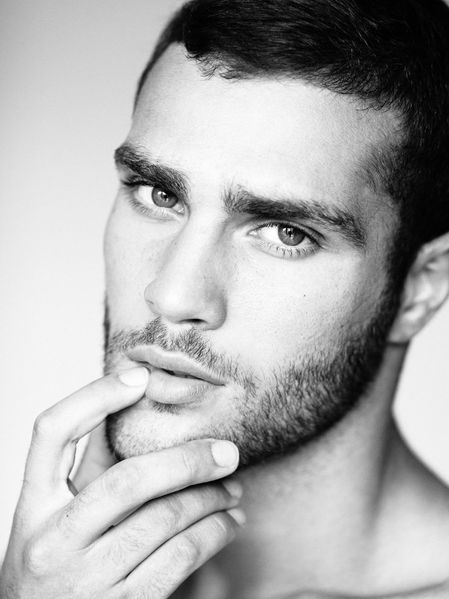 Val-Muriqui-Greg-Vaughan-Homotography-02.jpg