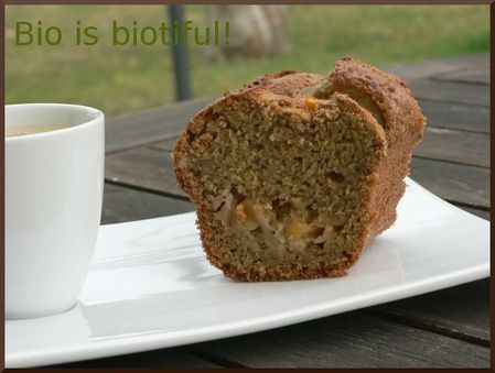 Gâteau moelleux à la ricotta et aux pêches jaunes 3