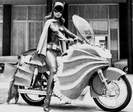 Catwoman ou catgirl