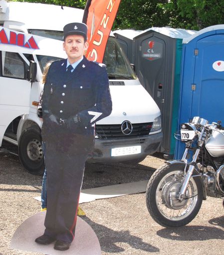 Flic-Guzzi.jpg