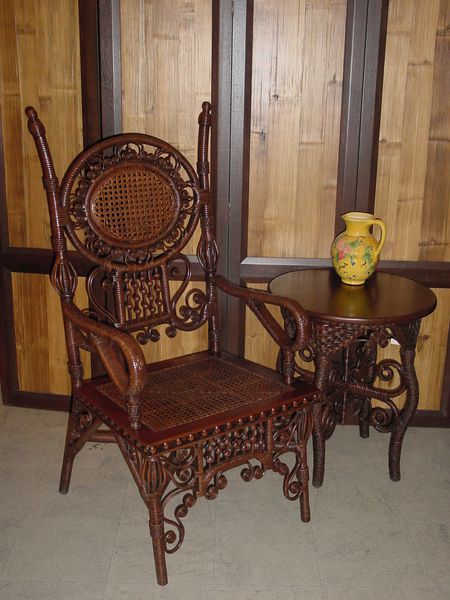 salon de terrasse anglo indien fauteuil et table basse