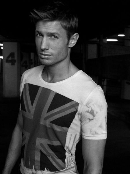 Jeff-Kasser-Sexy-Model-Burbujas-De-Deseo-03-525x700.jpg