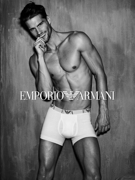tomas-skoloudik-emporio-armani-11.jpg