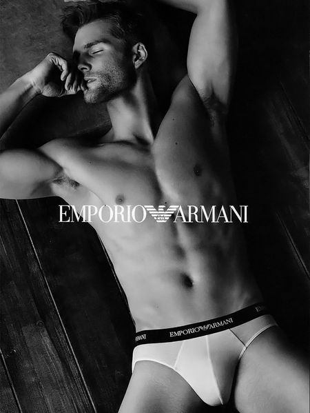 tomas-skoloudik-emporio-armani-21.jpg