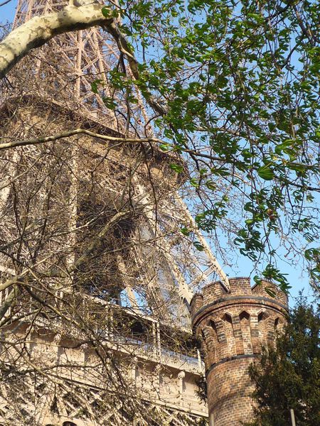 La Tour Eiffel et la petite tour