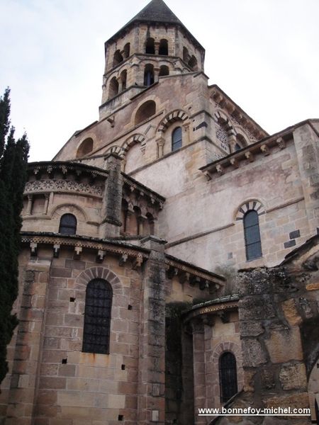 Saint-Saturnin-Eglise-0.jpg