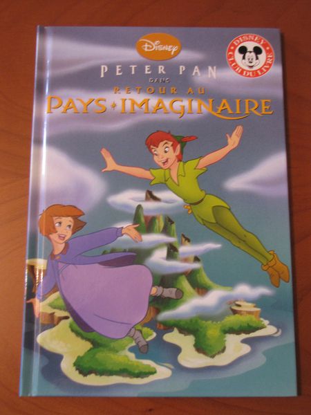 Peter Pan dans un retour au pays imaginaire