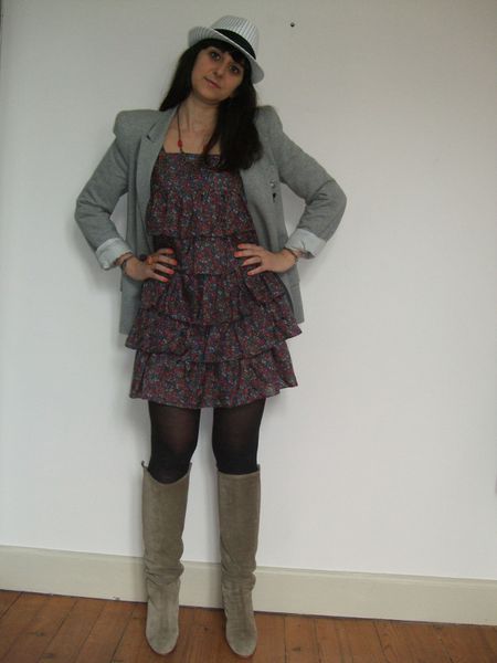 2009 1230short0029