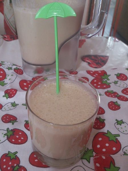 Smoothie-de-banane--pomme---peche-au-miel---1912.jpg