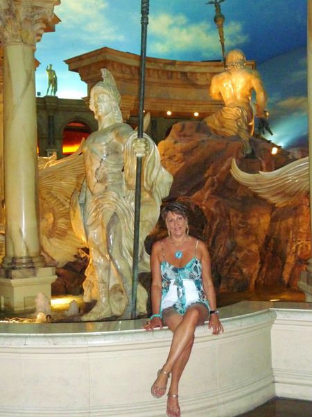 jour 10 LV Caesar Palace fountain of gods moi
