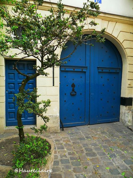 porte-bleue.jpg
