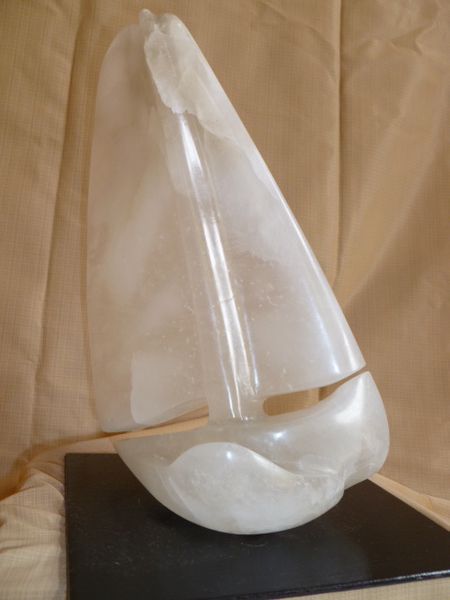 Voilier blanc sur mer noire 2012 a
