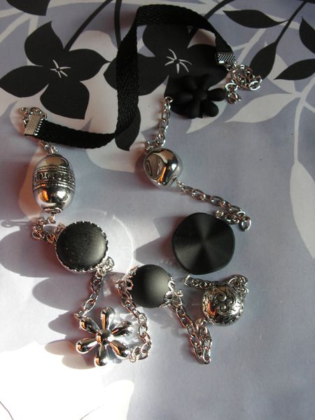 sautoir-noir-et-argent-1--2-.JPG