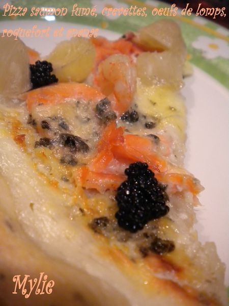 pizza crevettes, saumon fumé, roquefort, ananas, -copie-1
