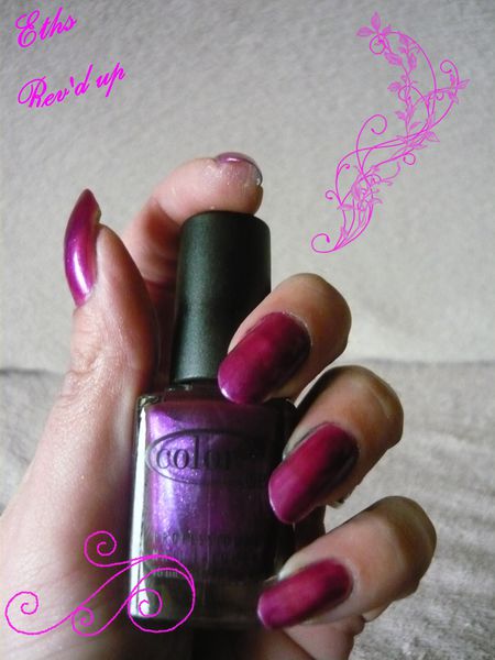 color club Rev'd up 810 Wild at heart 2 couches