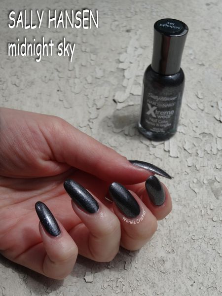 SALLY-HANSEN-midnight-sky-02.jpg