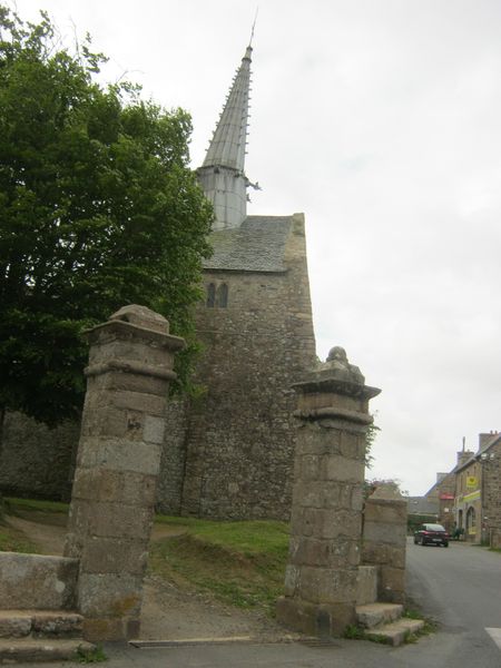 PLOUGRESCANT - ST GONERY