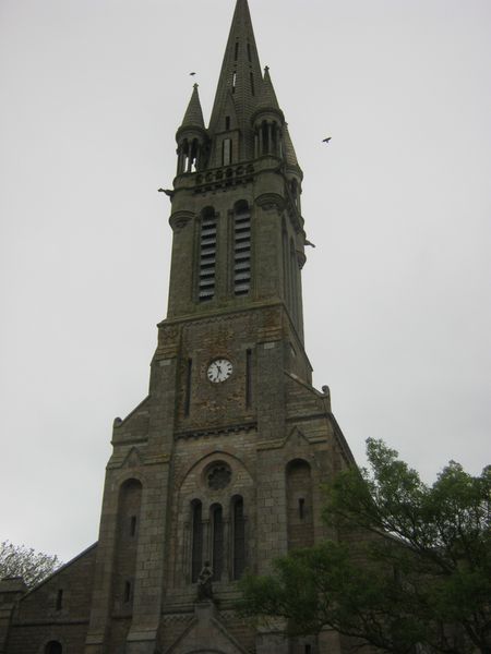 PLOUBAZLANEC - Eglise Sainte-Anne