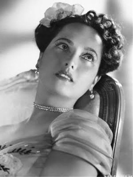 MERLE OBERON.-23