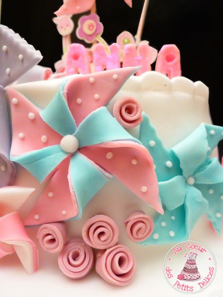 gateau anniversaire fille pate a sucre - Des gâteaux d'anniversaire féériques • Hellocoton