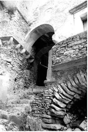 particolare-pietra.jpg