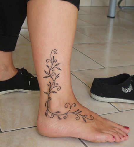tatouage pied cheville