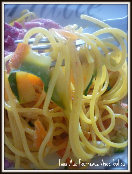spaghetti, carottes, courgettes sauce crème