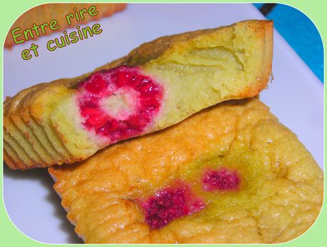 Moelleux-pistaches-framboises-002.JPG