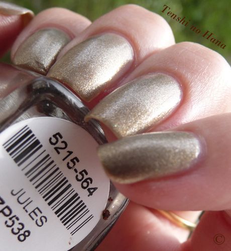 zoya Jules 7