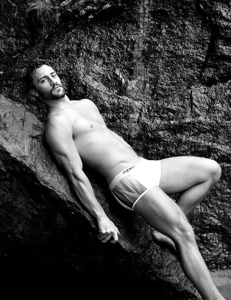 rufskin-sport-and-swimwear-51.jpg