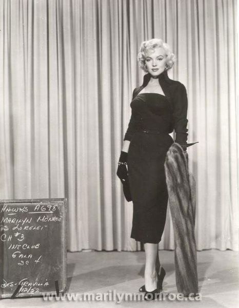 gentlemen prefer blondes essay