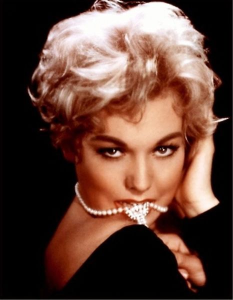 KIM NOVAK COLOR-17