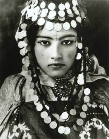 Jeune fille Berbère Tunisie 1910