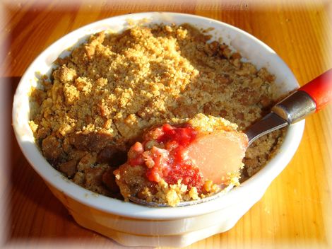 crumble poires framboises