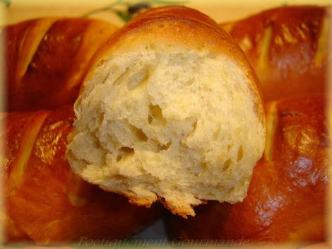 Pain au lait d'amande