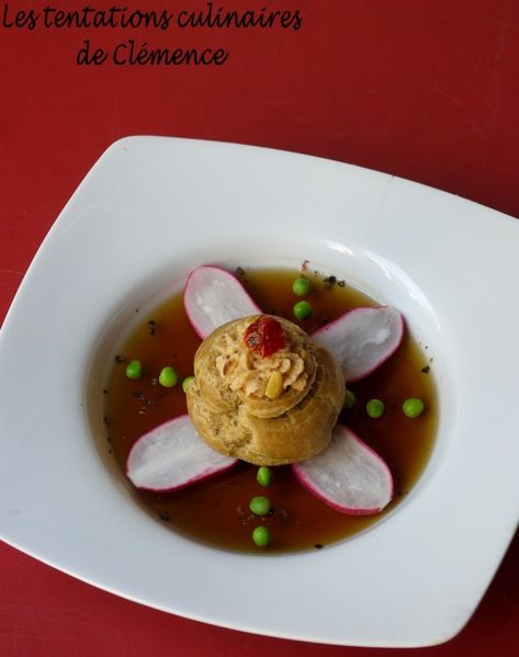 chou à la mousse de ratatouille, gelée de bouillon et lé