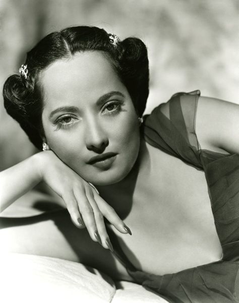 MERLE OBERON.-02