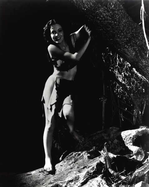 1934-Maureen-OSullivan-525x659