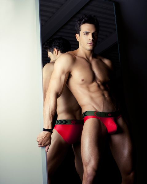 philip-fusco-for-gregg-homme-01.jpg